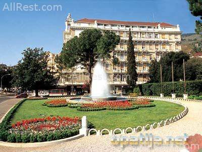 Palace-Bellevue Hotel 14